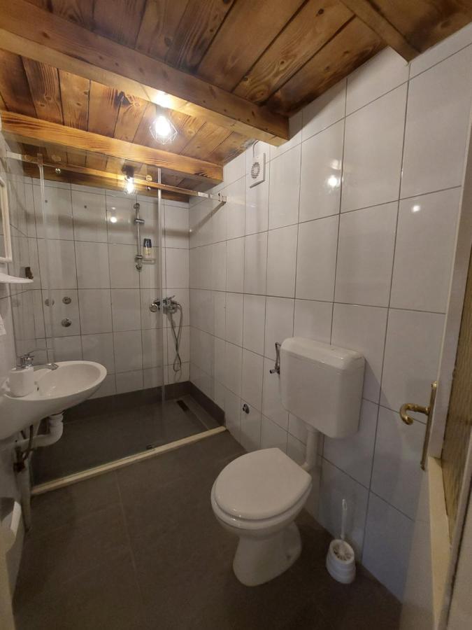 Apartman Studio Zdravko Eco Village 이모츠키 외부 사진