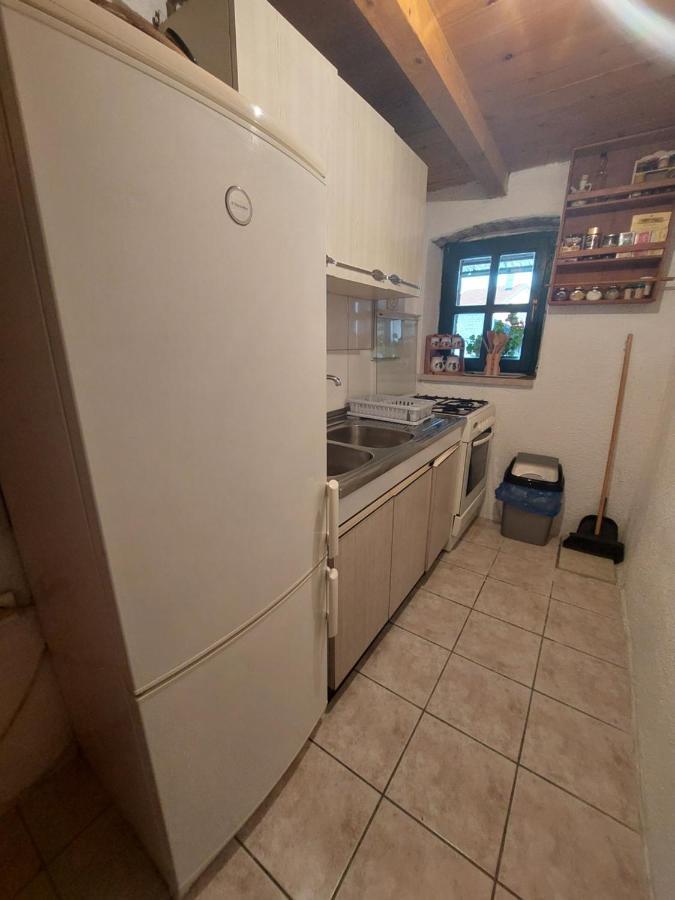 Apartman Studio Zdravko Eco Village 이모츠키 외부 사진