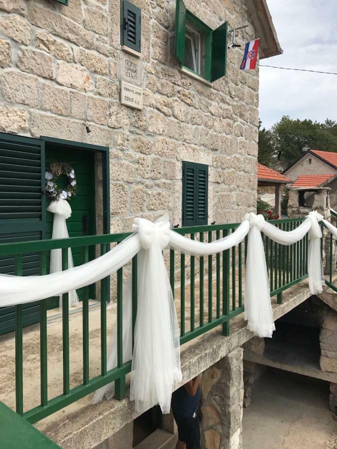 Apartman Studio Zdravko Eco Village 이모츠키 외부 사진